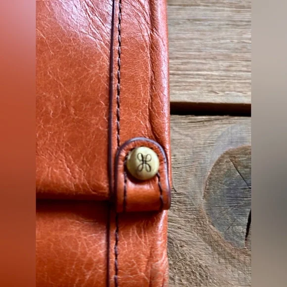 HOBO leather wallet burnt orange - Picture 2 of 13